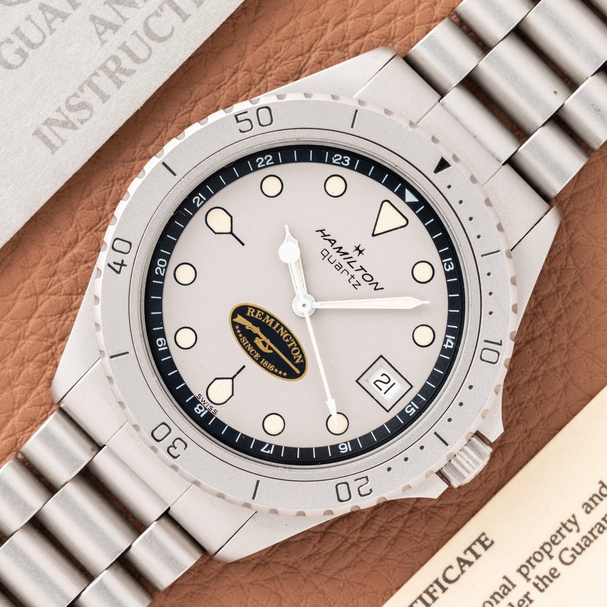 ハルミトン　ベンチュラ　HAMILTON Ventura Hamilton Khaki Diver Remington Signed - Box and Papers (Ref. 9369