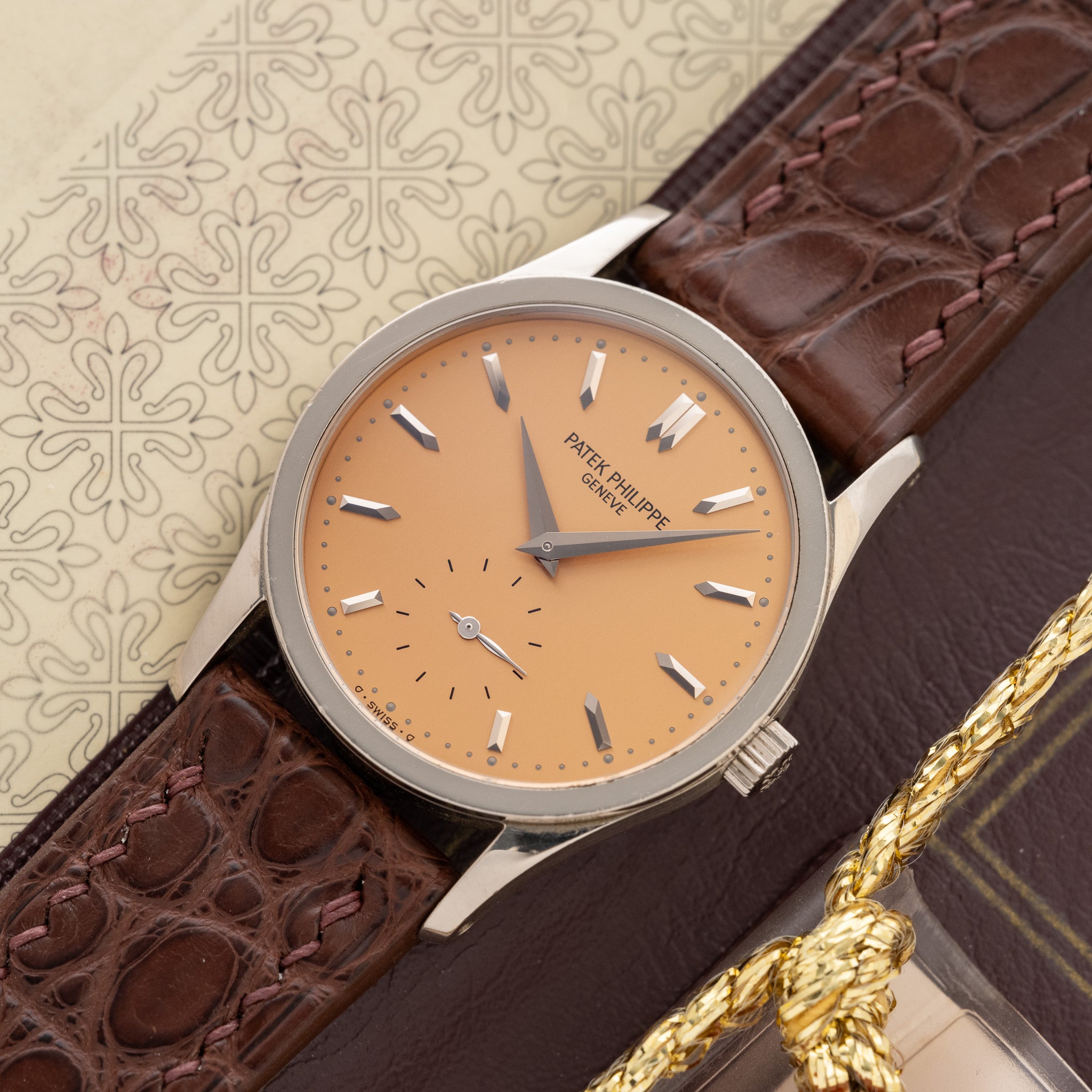 トリプルX Patek Philippe Calatrava Rare Salmon Dial - Complete Collectors