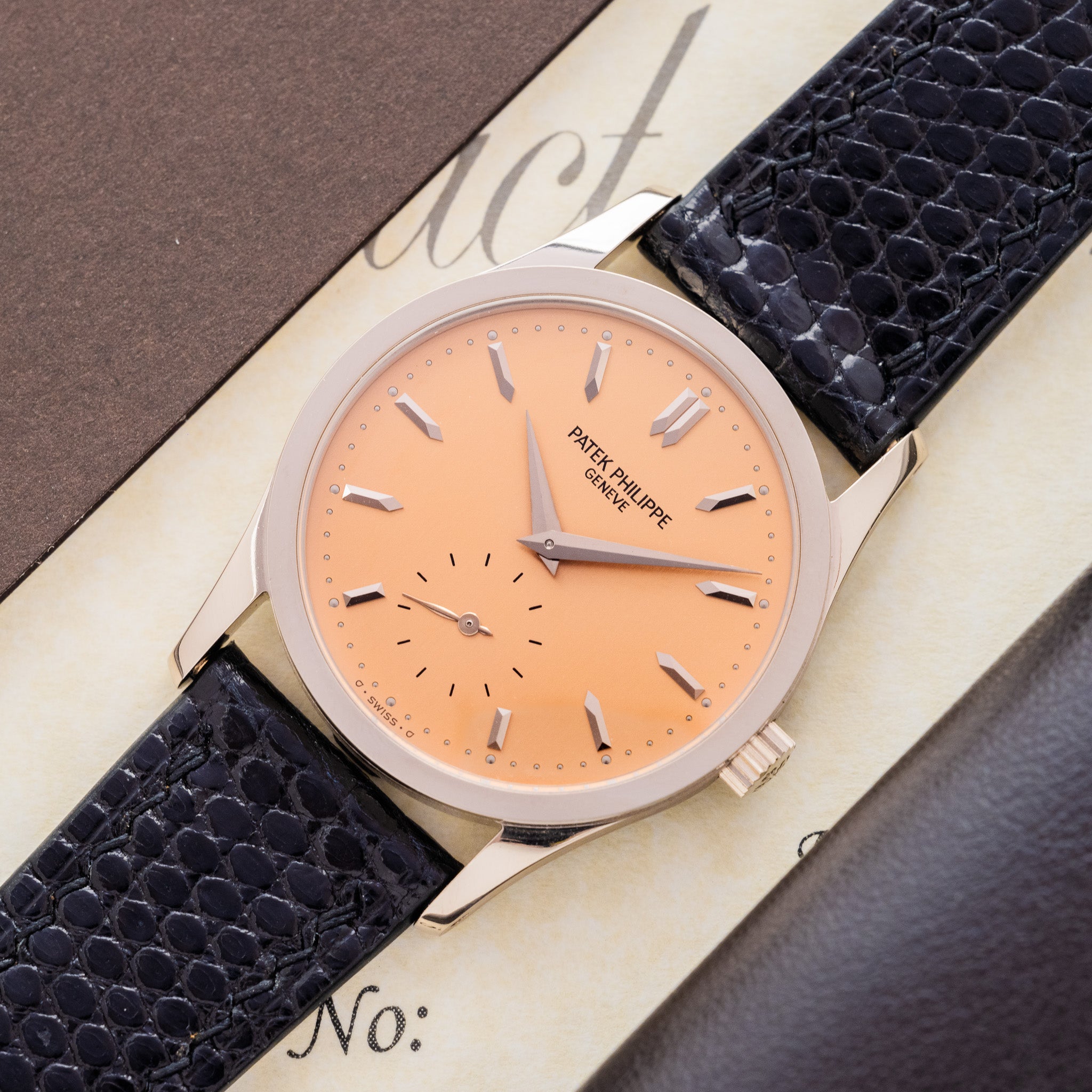 Patek Philippe ノベルティ 1996 Patek Philippe Calatrava Rare Salmon Dial - Archives (Ref