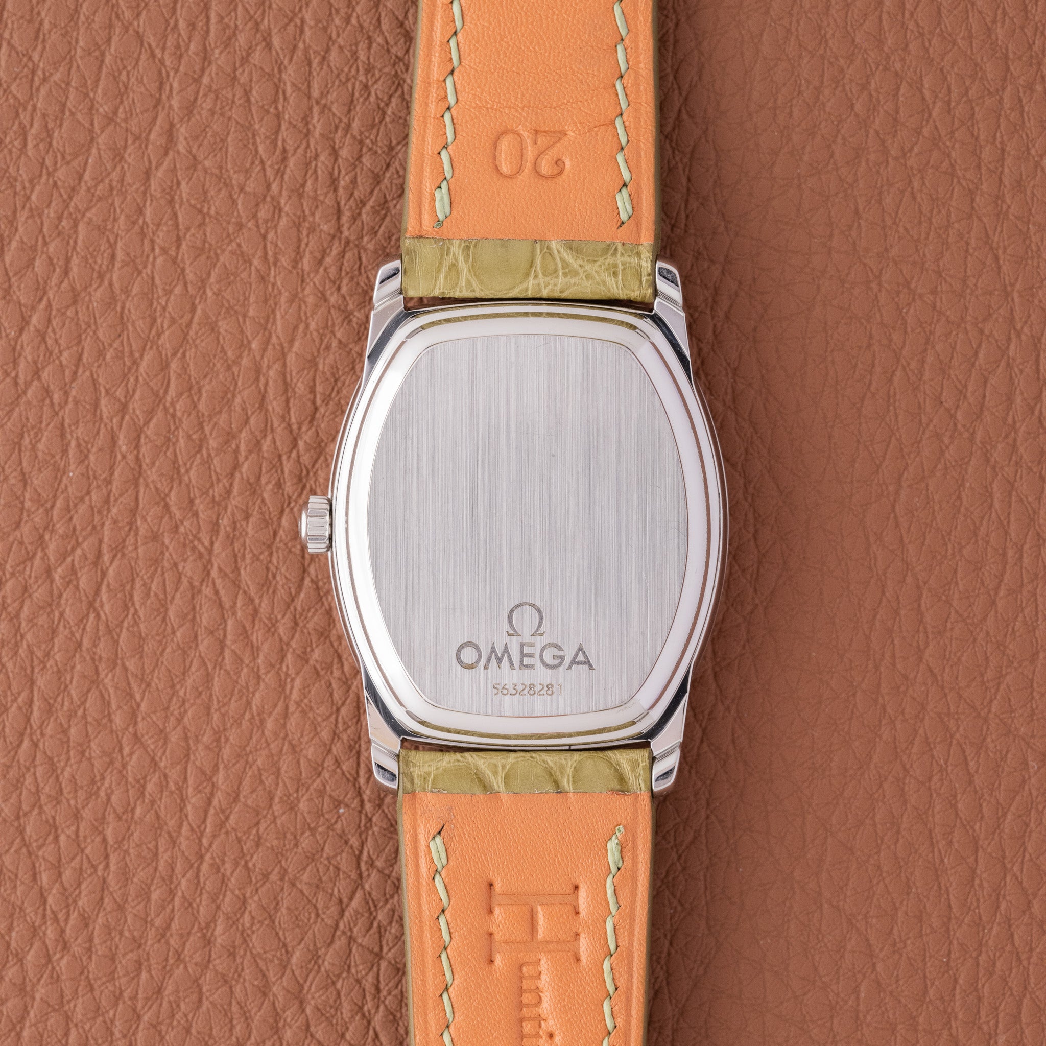 1998 Omega De Ville Salmon Jump Hour (Ref. 4553.61) – Huntington