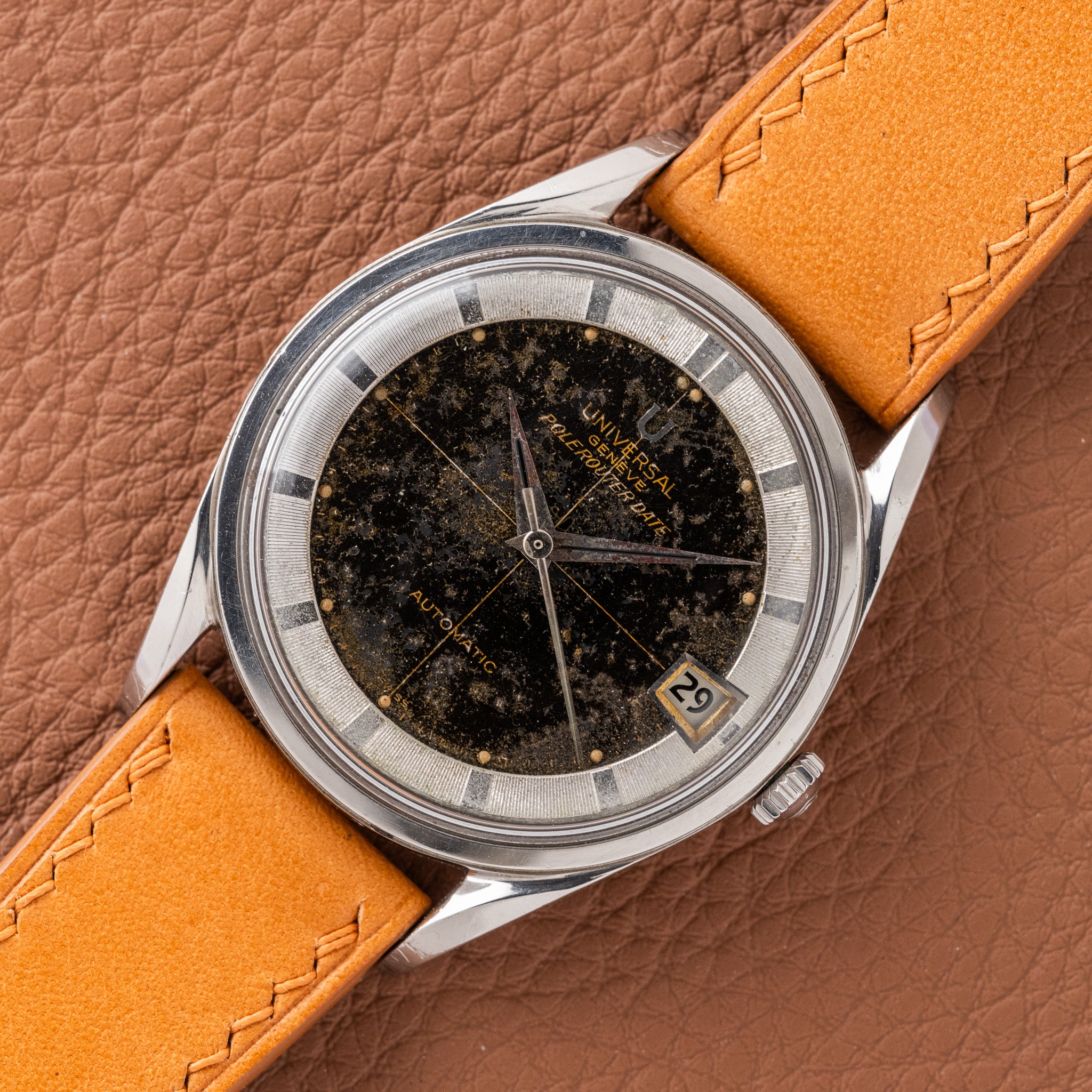 1960s Universal Genève Polerouter Date Tropical Gilt DIal (Ref