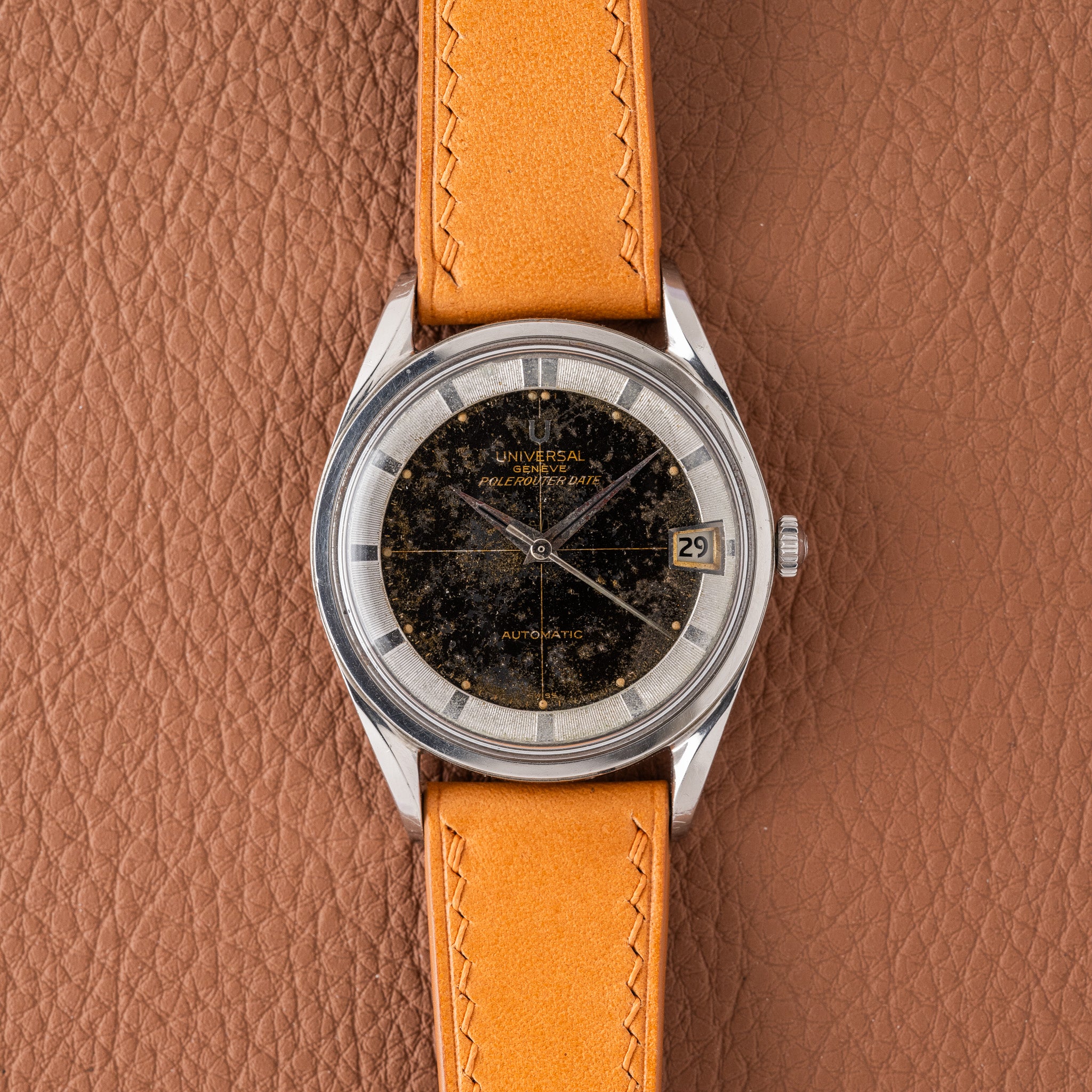 1960s Universal Genève Polerouter Date Tropical Gilt DIal (Ref