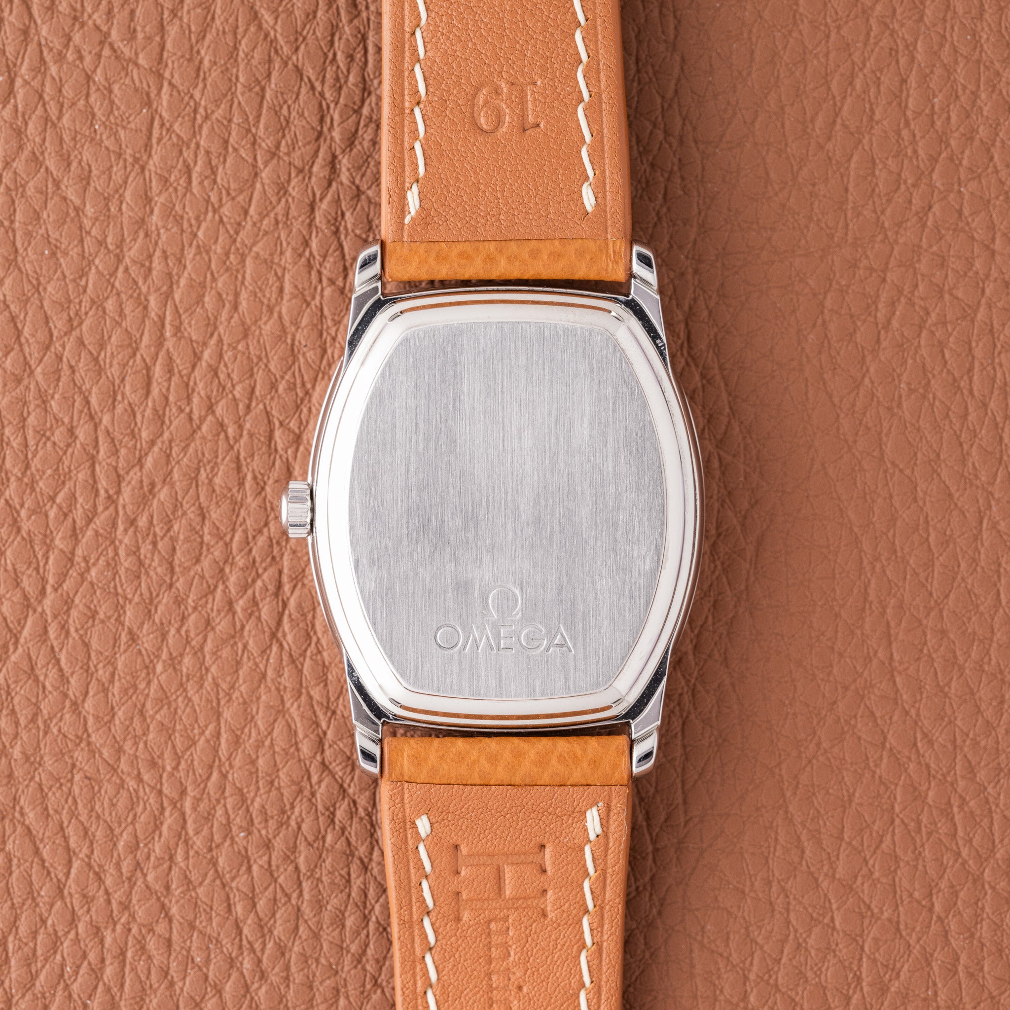 1998 Omega De Ville Salmon Jump Hour (Ref. 4553.61) – Huntington