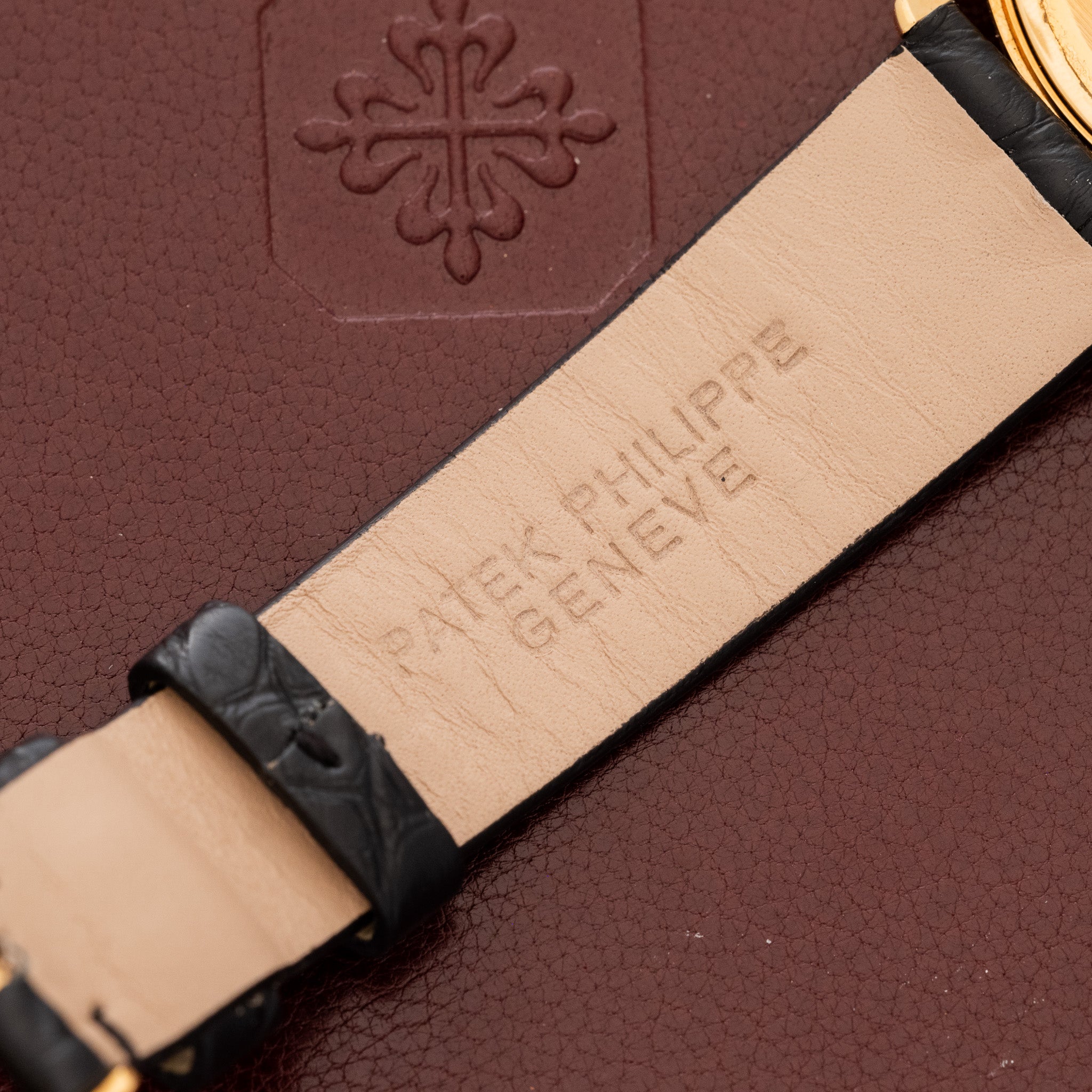 Patek Philippe Ref. 3923R Calatrava - Rare - Unpolished - Box