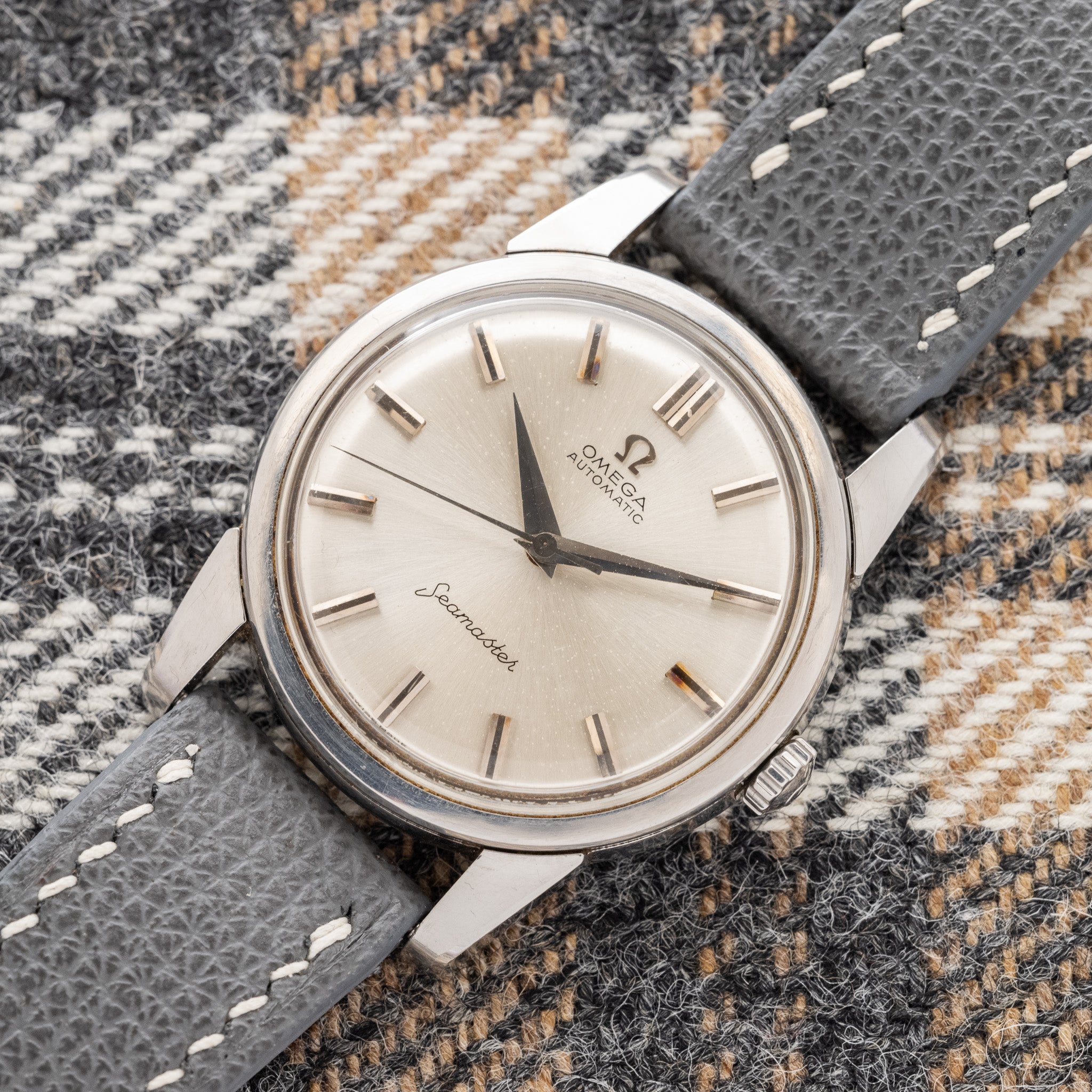 1962 Omega Seamaster Chubby Case (Ref. 14761) – Huntington Company