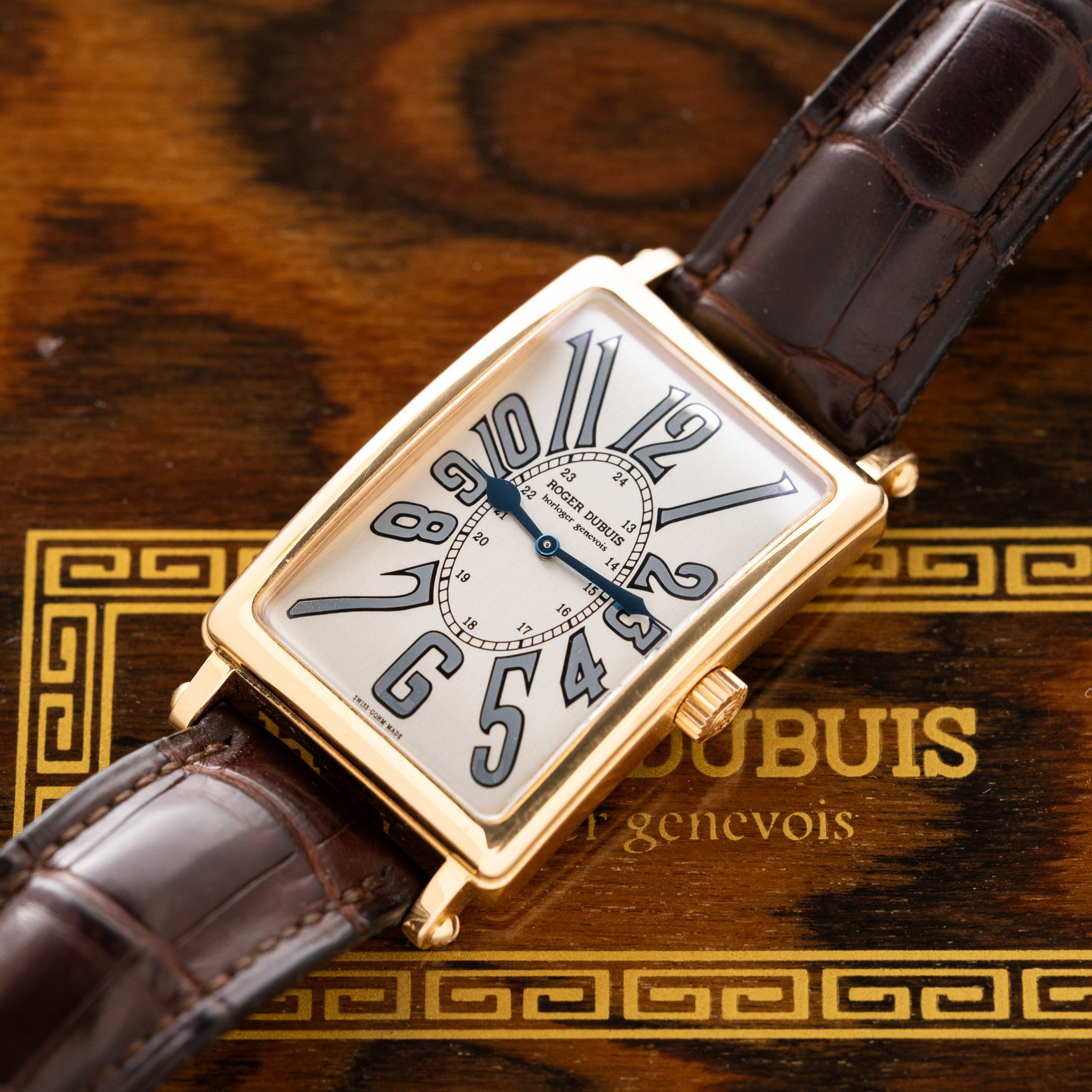 アンタレス RH202 ジャンク Roger Dubuis Much More Rose Gold (Ref. M28) – Huntington Company