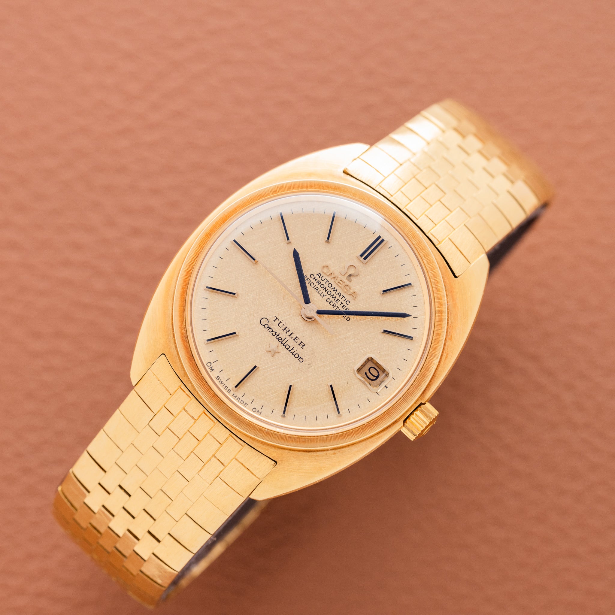 1968 Omega Constellation 18k Brick Or Massif Linen Dial (Ref