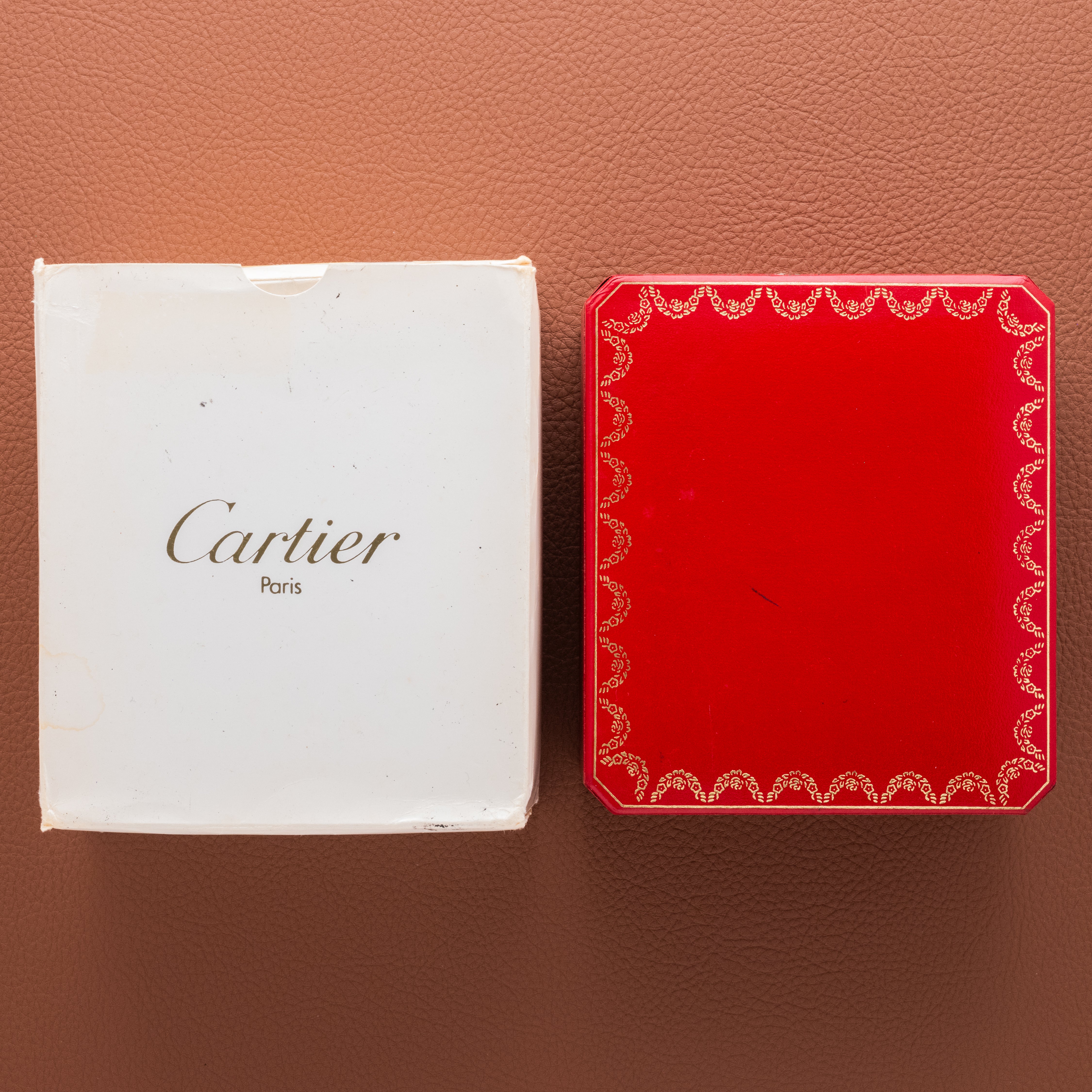 Cartier 八角形レッドボックス Cartier Santos Carrée Two Tone Unpolished - Box and Papers (Ref